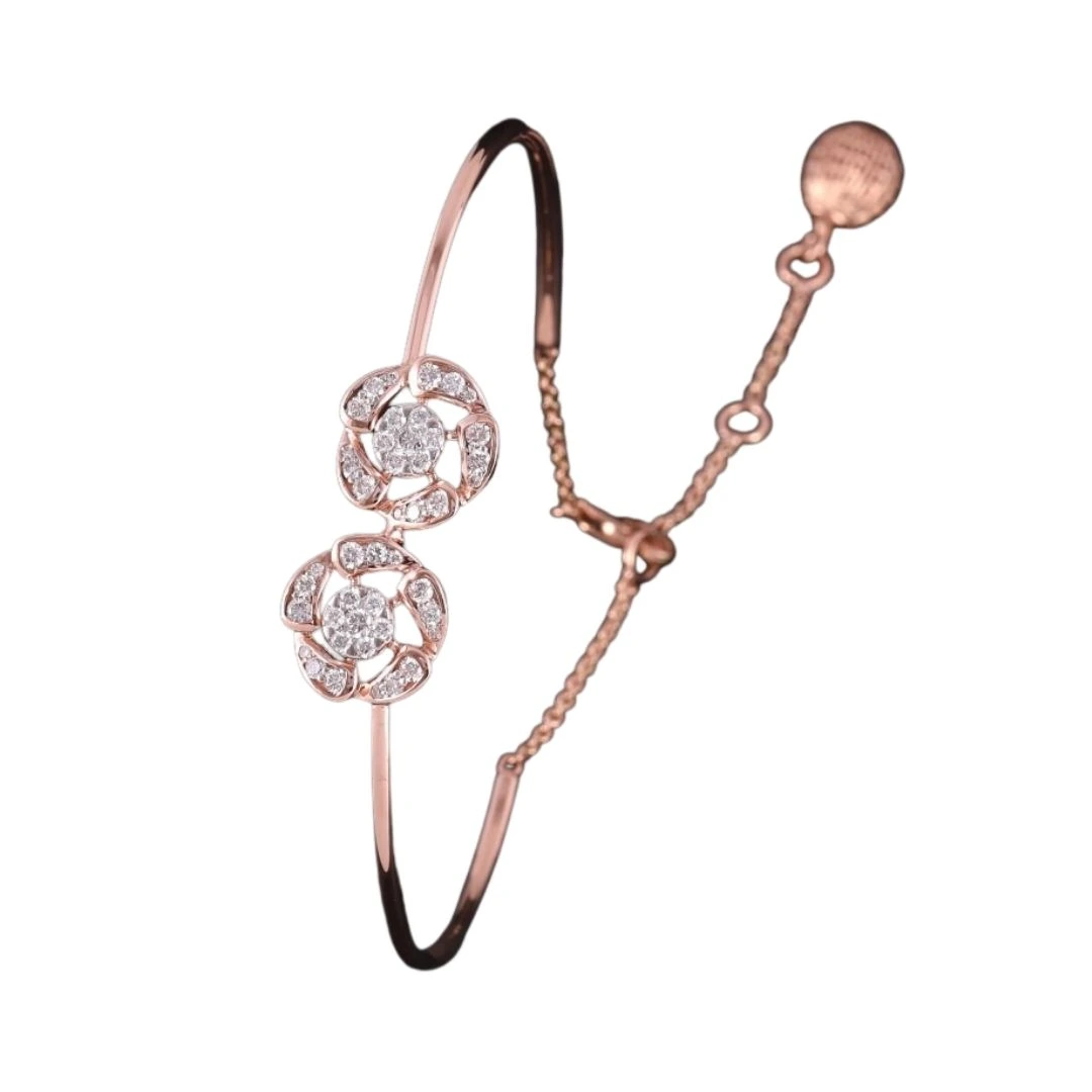 Diamond bracelet for a Casual Charm